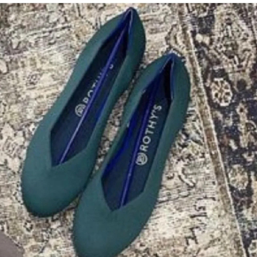 NWOB Rothy’s Knit Round Toe Slip On Flats  Size 10.5 price for 1 pairs